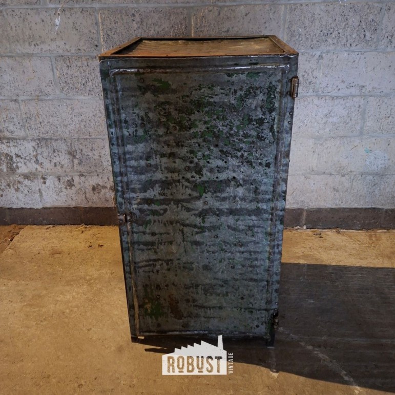 DDR Industrieel Werkkastje