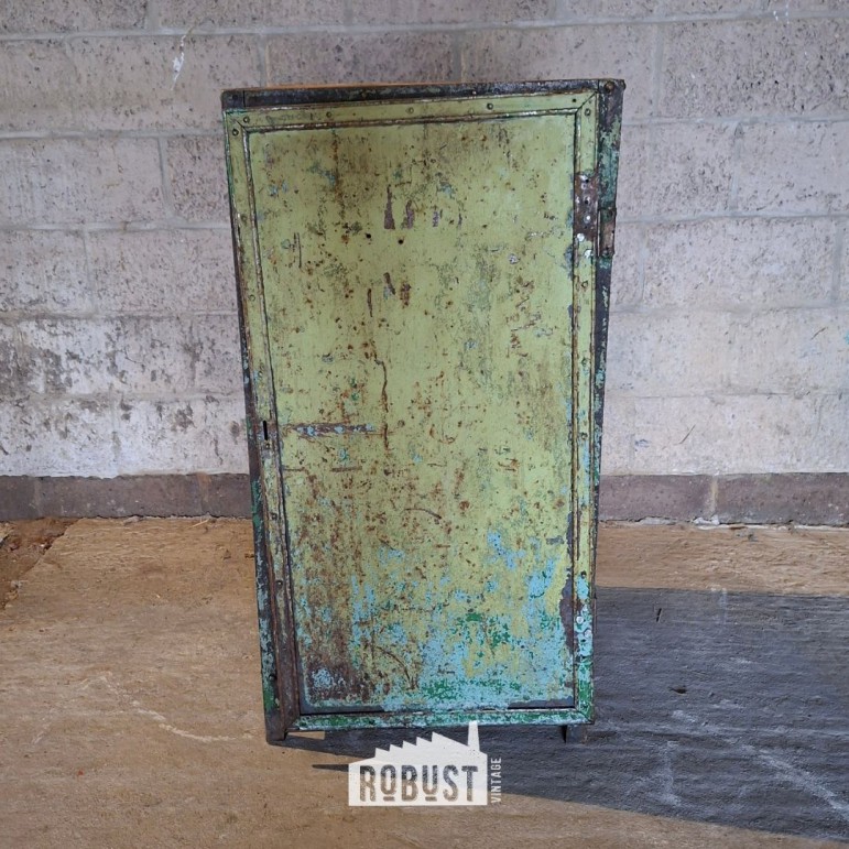 DDR Industrieel Werkkastje...