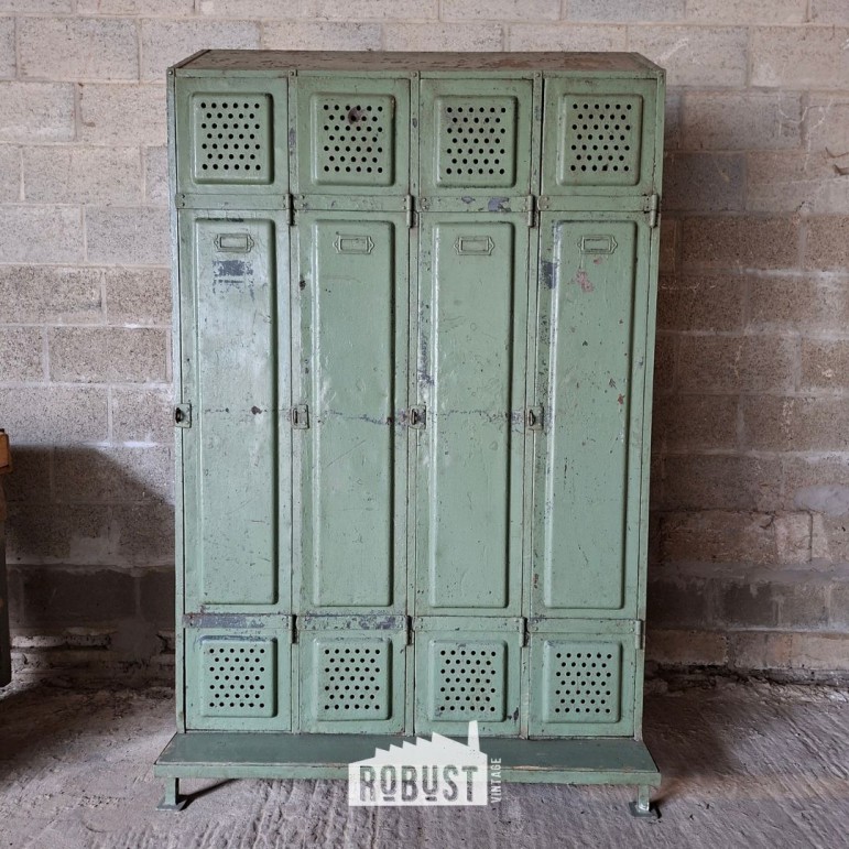 Zachtgroene 4-deurs locker