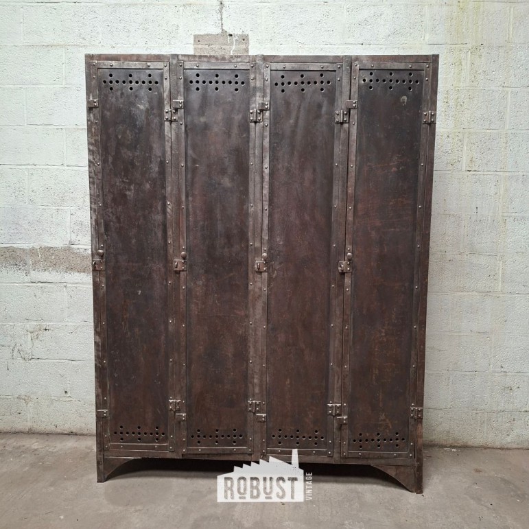Metalen lockerkast met 4...