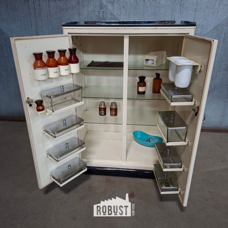 Vintage medische kast uit...