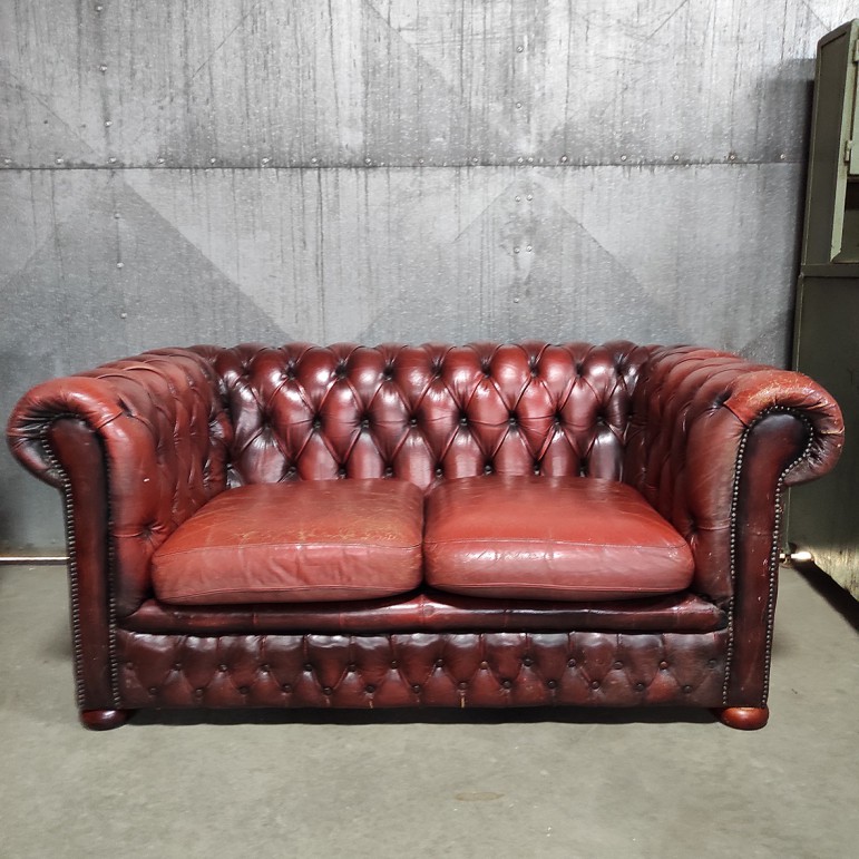 Vergelijking Konijn Voorafgaan Vintage Chesterfield Sofa Bordeau Tweezit Leder