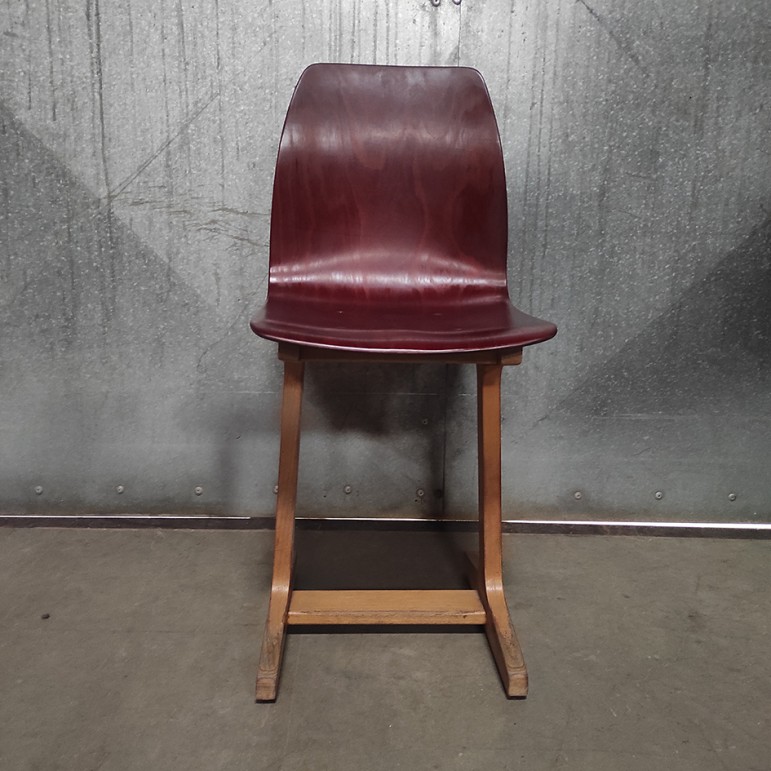 Vintage design schoolstoel...